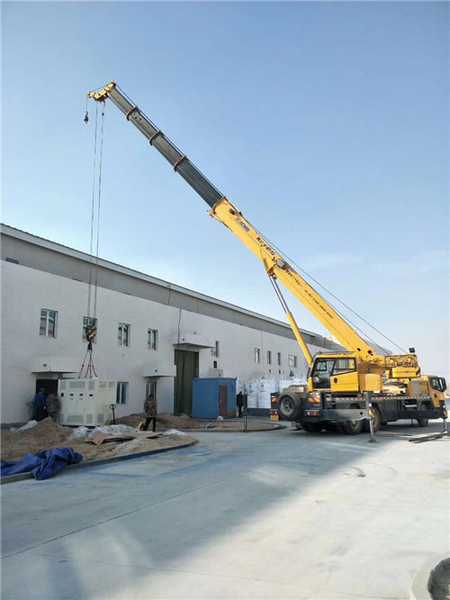 崖州区“超载就喊停”—— 吊车的 “重量保镖” 技术