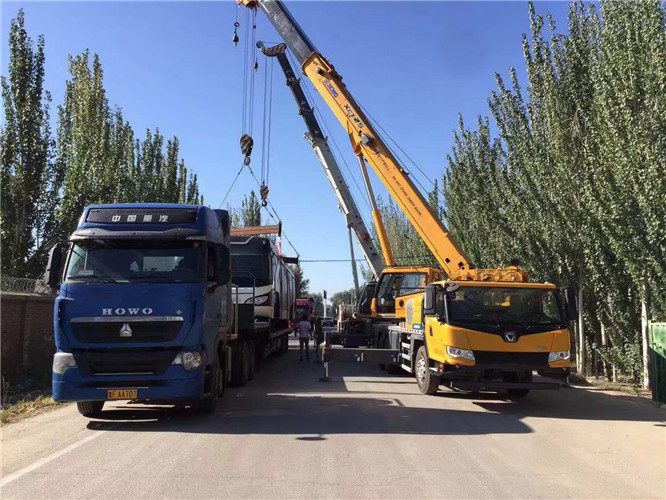 崖州区“省油又稳当”—— 吊车的 “智能节能” 技术